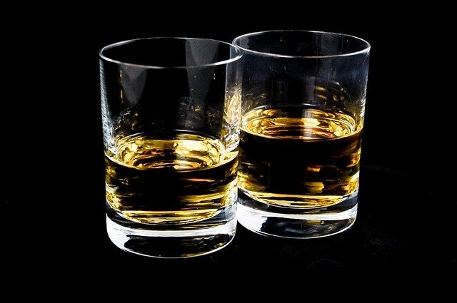 6 Signs of Alcohol Addiction