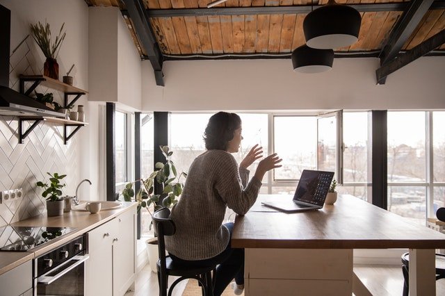 6 Corporate Virtual Event Ideas To Help Connect With Employees