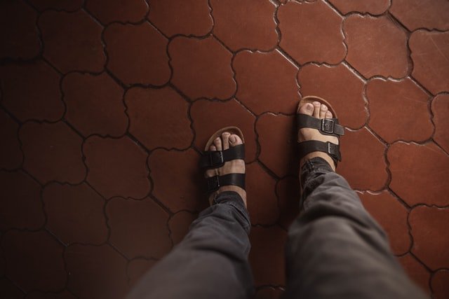 The Do’s & Don'ts for Men’s Sandal