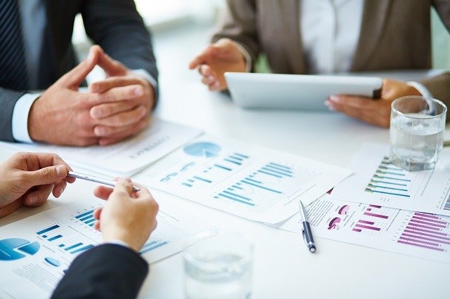 4 Reasons Why You Should Consider Hiring a Lean Consultant