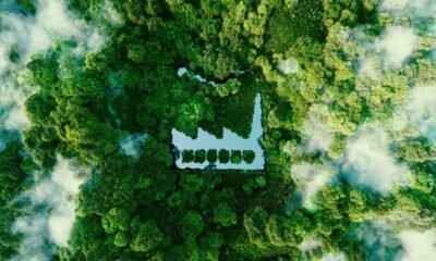 Difference Between Green and Sustainable Manufacturing