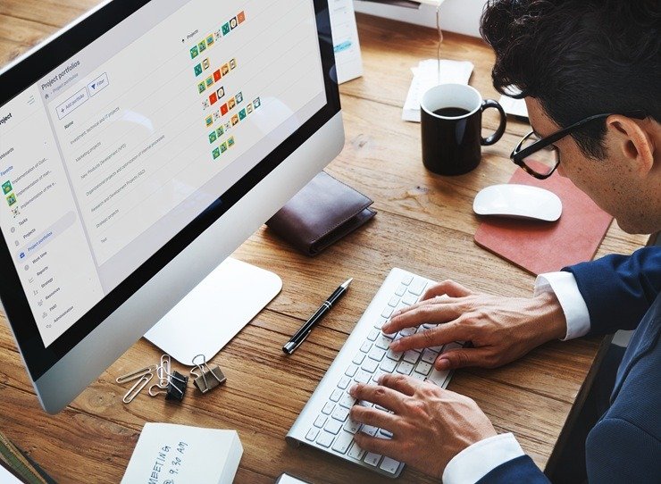 Gantt Charts Support Task Organization