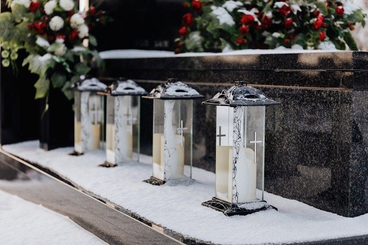 Choose the Right Funeral Home for Your Loved One